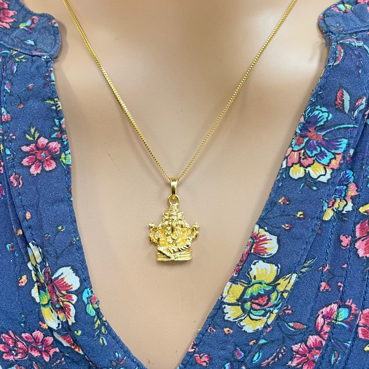22ct Yellow Gold High Polished Three-Headed Ganesha Pendant 25mm Length