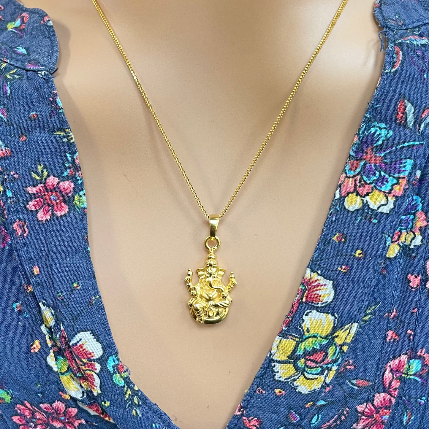 22ct Yellow Gold High Polished Ganesha Pendant 27mm Length