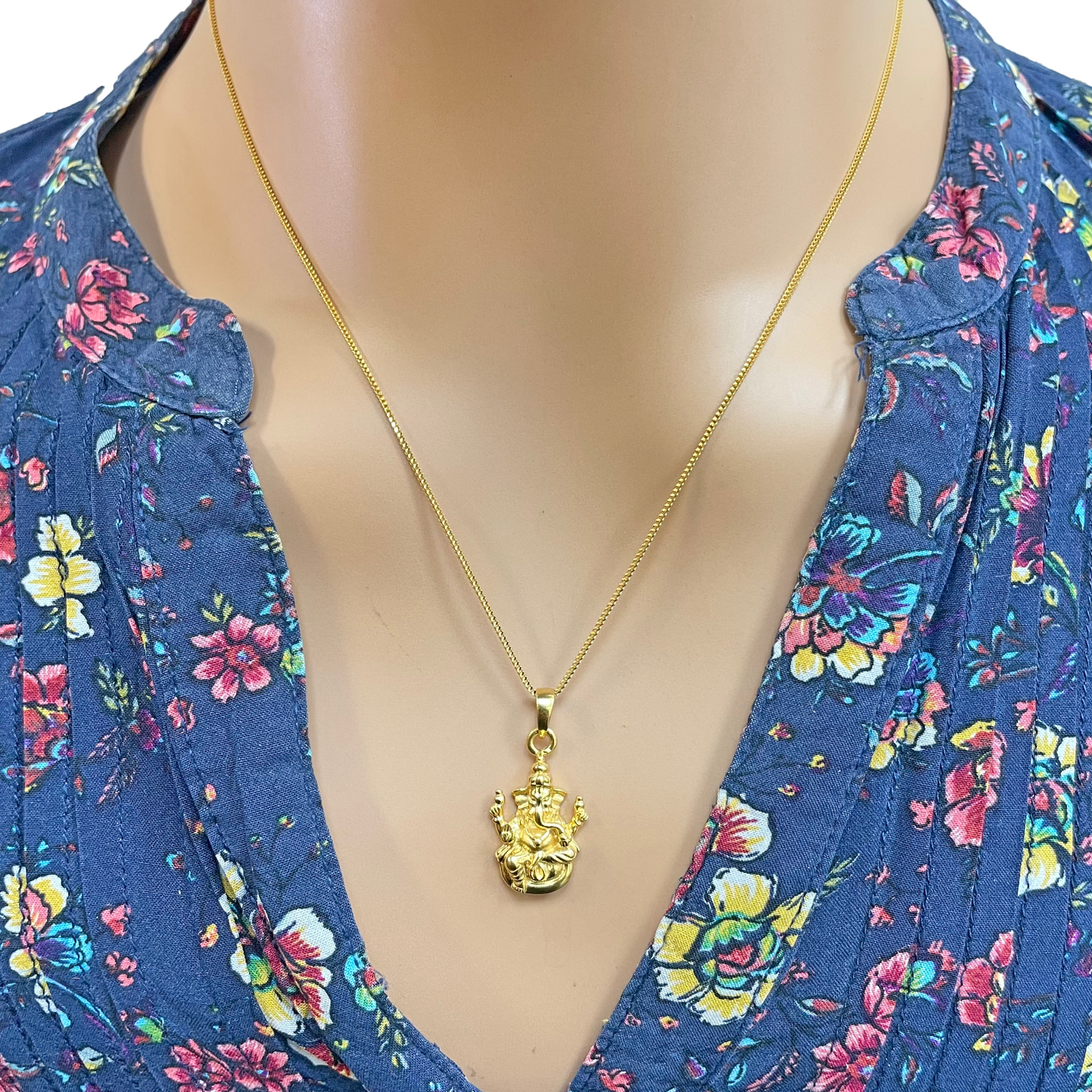 22ct Yellow Gold High Polished Ganesha Pendant 27mm Length