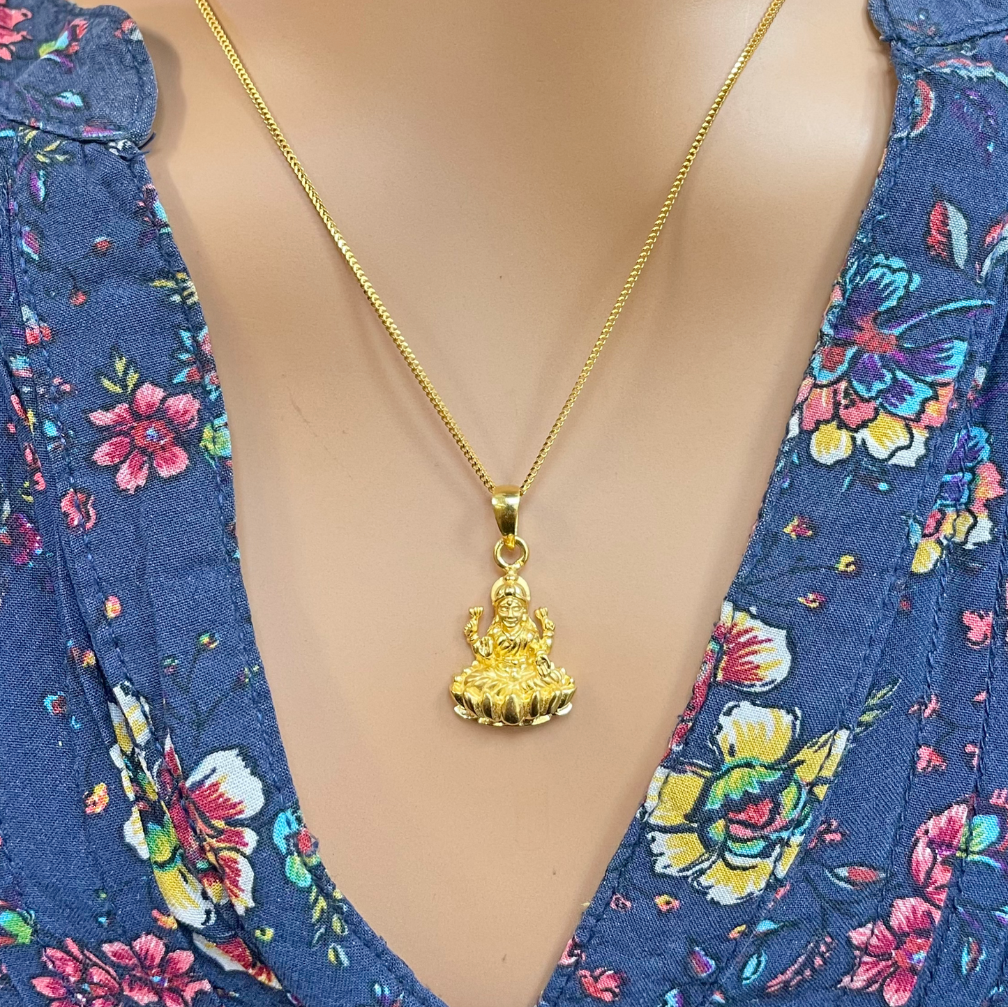 22ct Yellow Gold High Polished Lakshmi Pendant 26mm Length