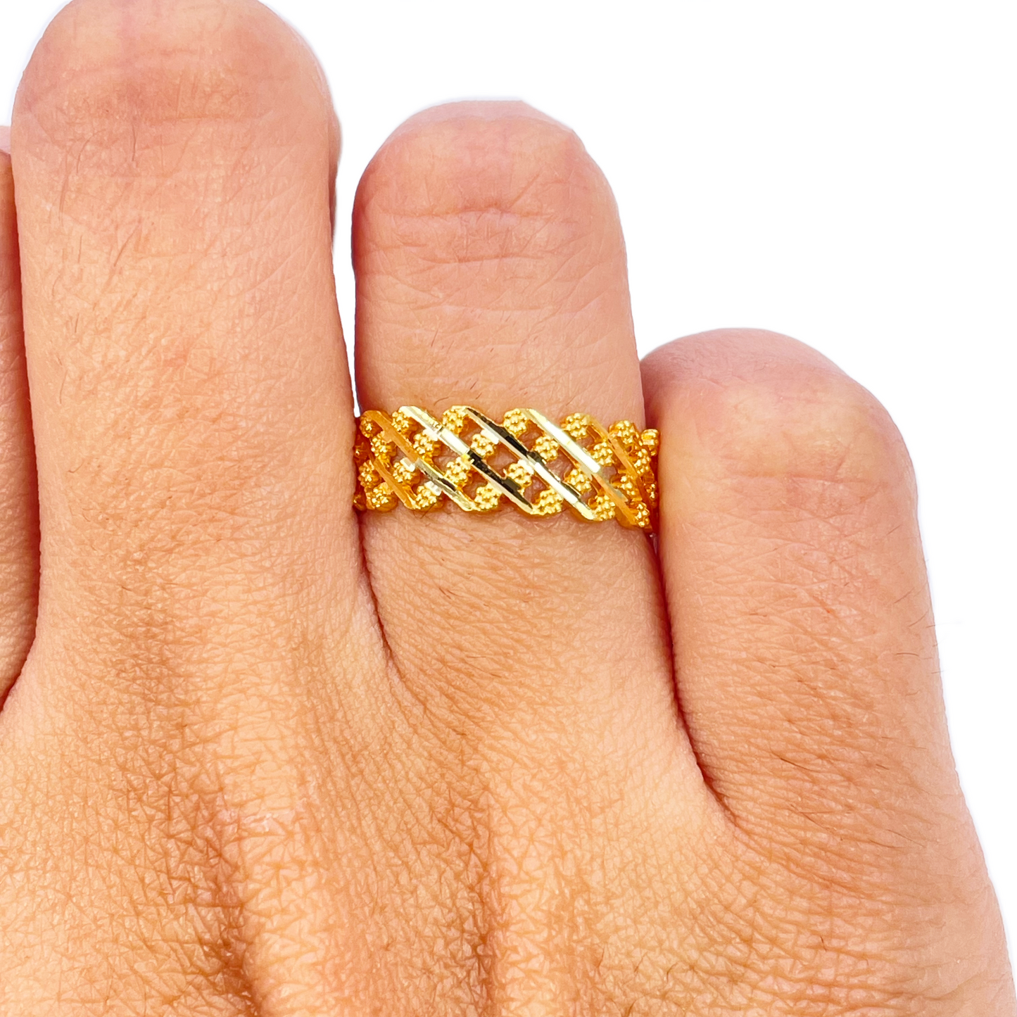 22ct Yellow Gold Beautiful High Polished Floral Design Ring
