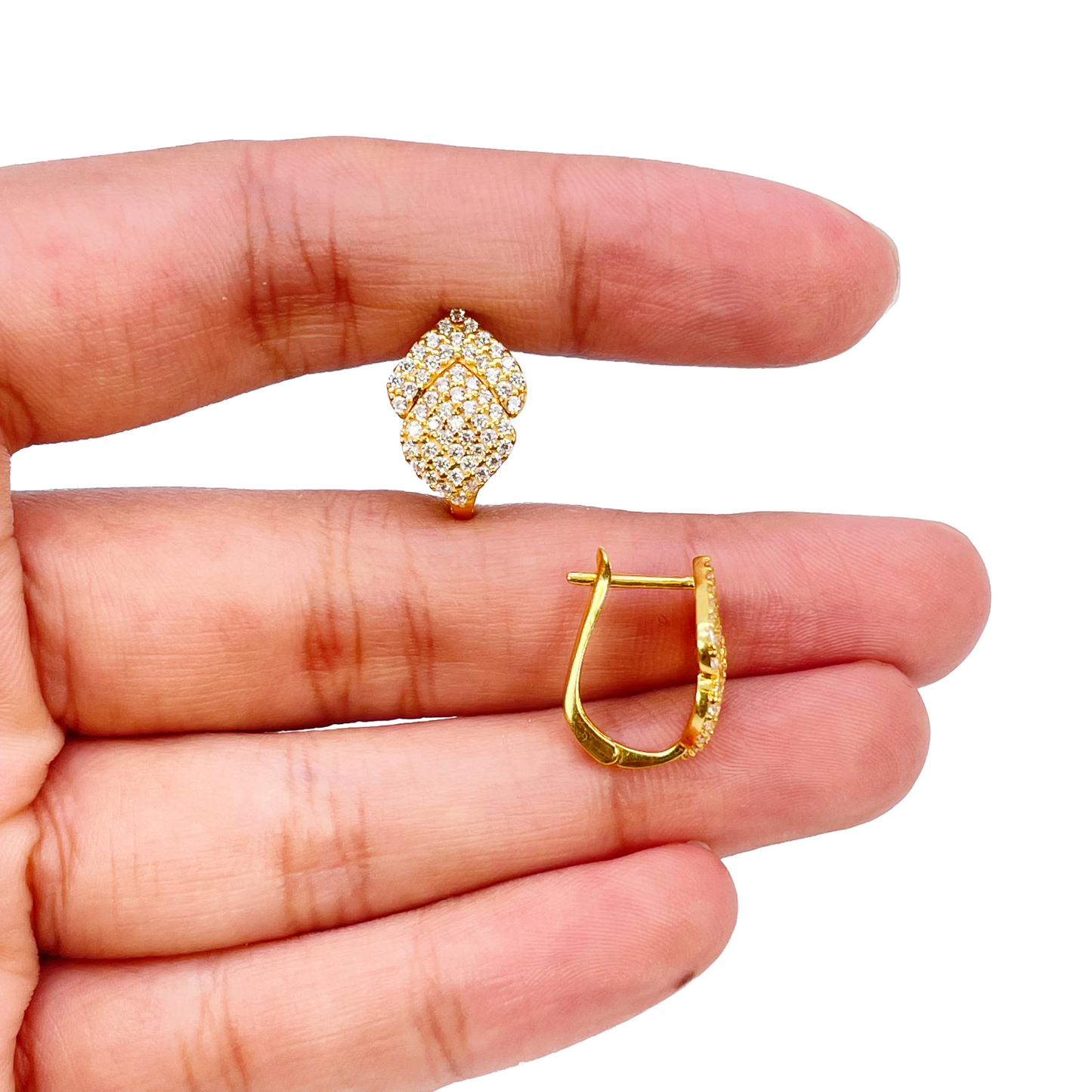 22ct Yellow Gold Fancy Cubic Zirconia Hoop Huggie Earrings 8mm Inside Diameter