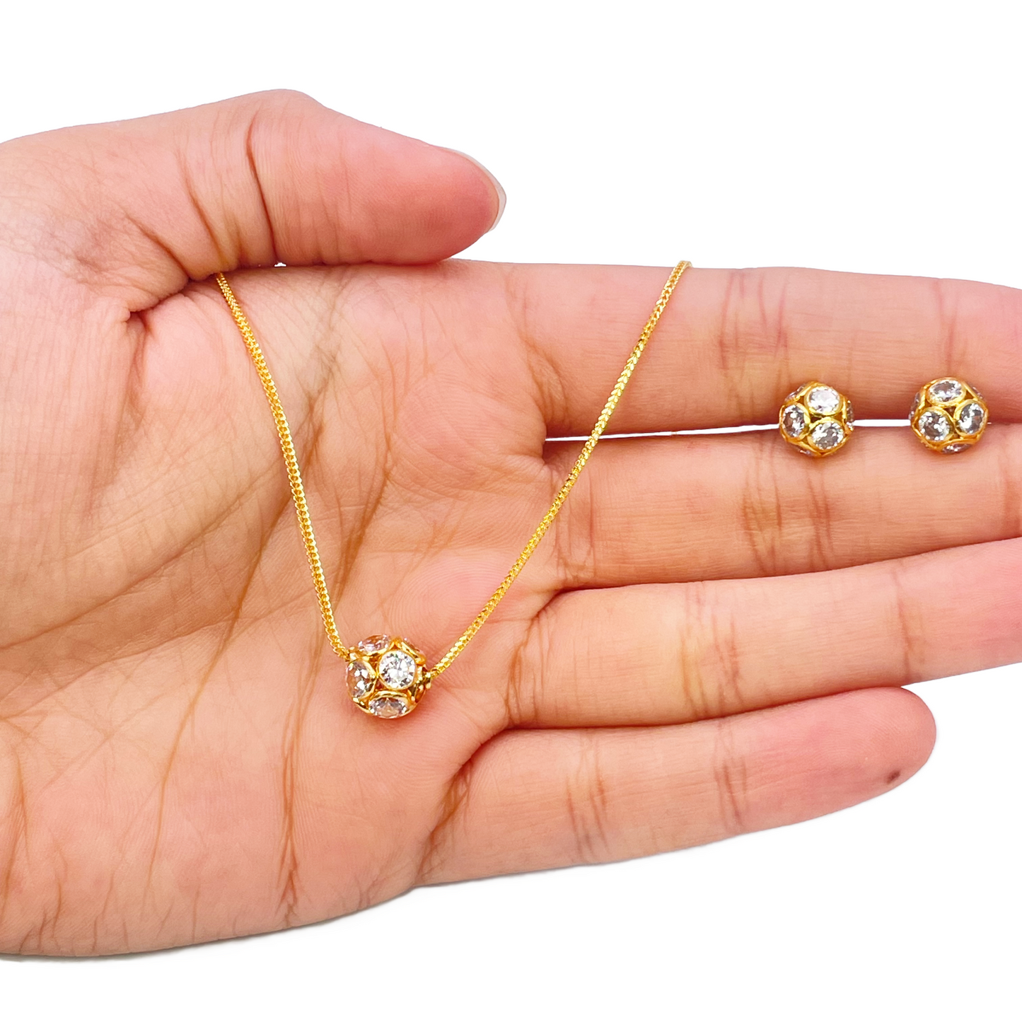 22ct Yellow Gold Fancy Ladies Sparkly Ball 16 Inch Necklace & Stud Earrings Set