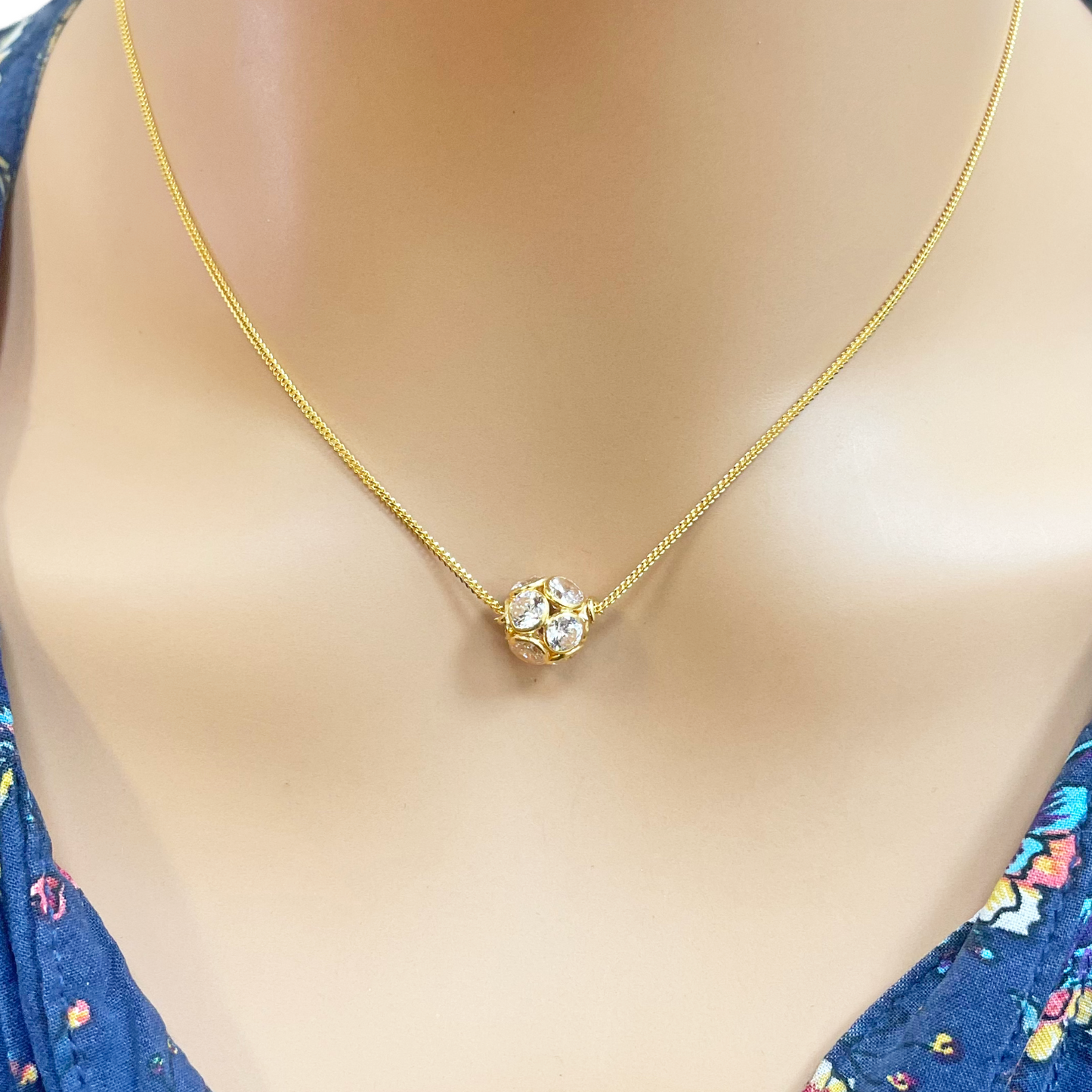 22ct Yellow Gold Fancy Ladies Sparkly Ball 16 Inch Necklace & Stud Earrings Set