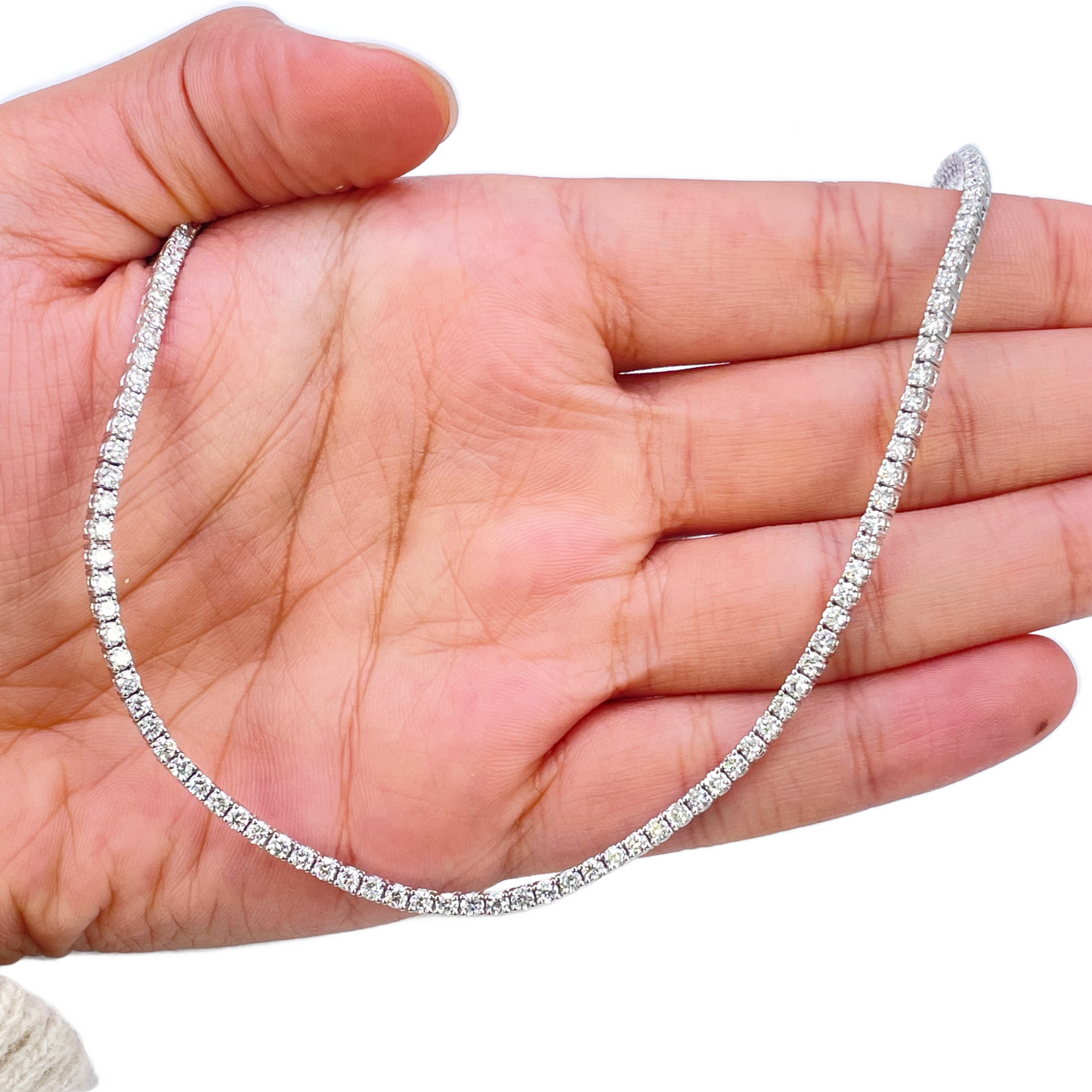 18ct White Gold 4-Claw Natural Diamond Tennis Necklace 6.00ct 17.5 Inches