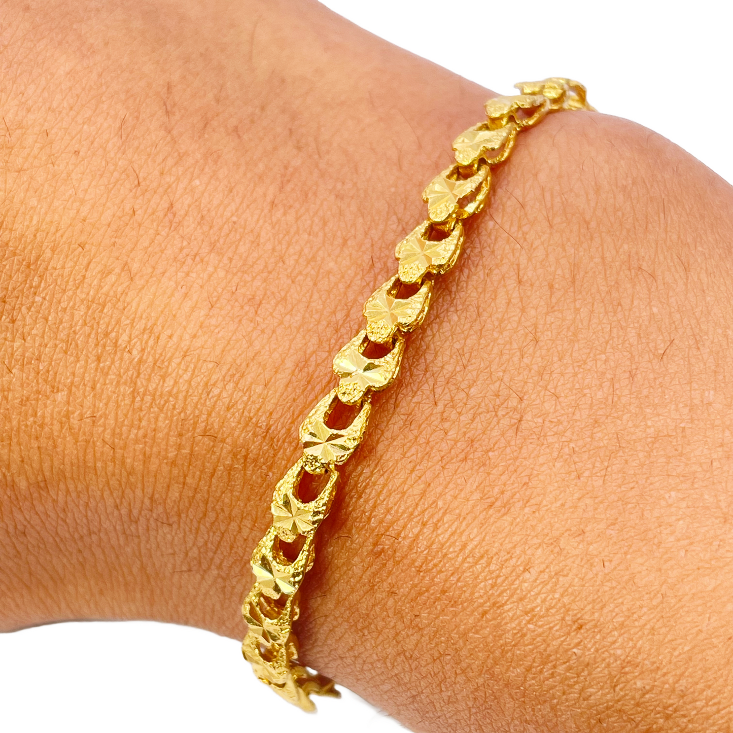 22ct Yellow Gold Diamond Cut Textured Link Bracelet & Heart Charm