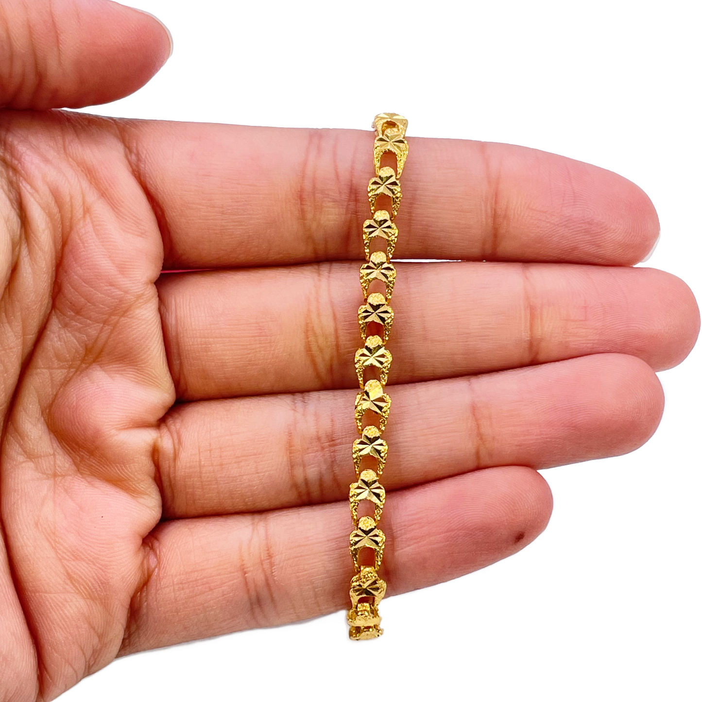 22ct Yellow Gold Diamond Cut Textured Link Bracelet & Heart Charm