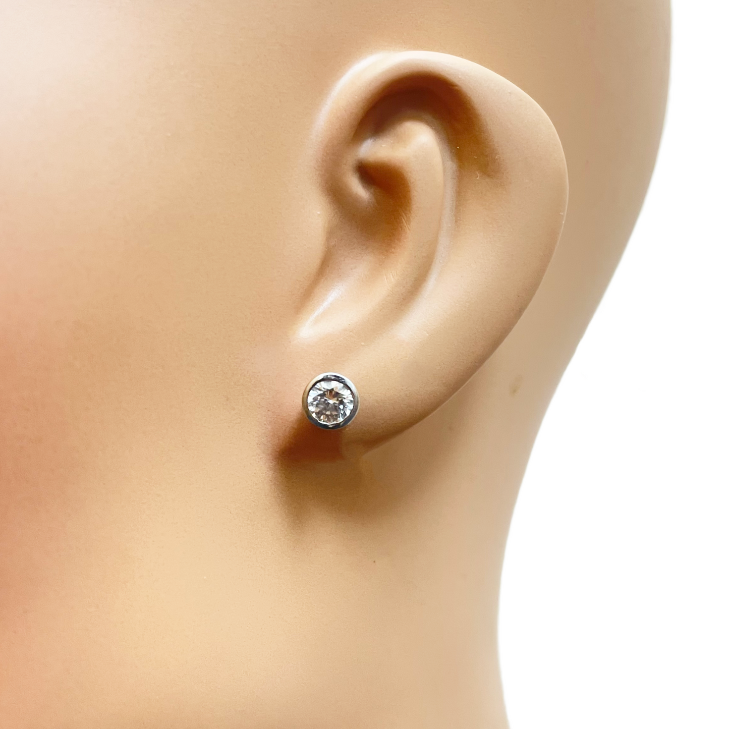 18ct White Gold Round Cubic Zirconia Bezel Set Solitaire Single Gents Ear Stud 6.5mm