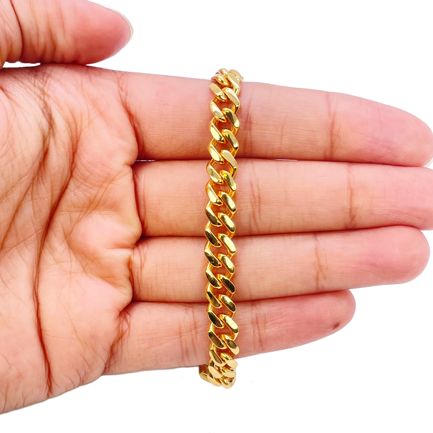22ct Gold Cuban Bracelet Curb Link Lightweight 7.5 Inches 6.8mm Wide