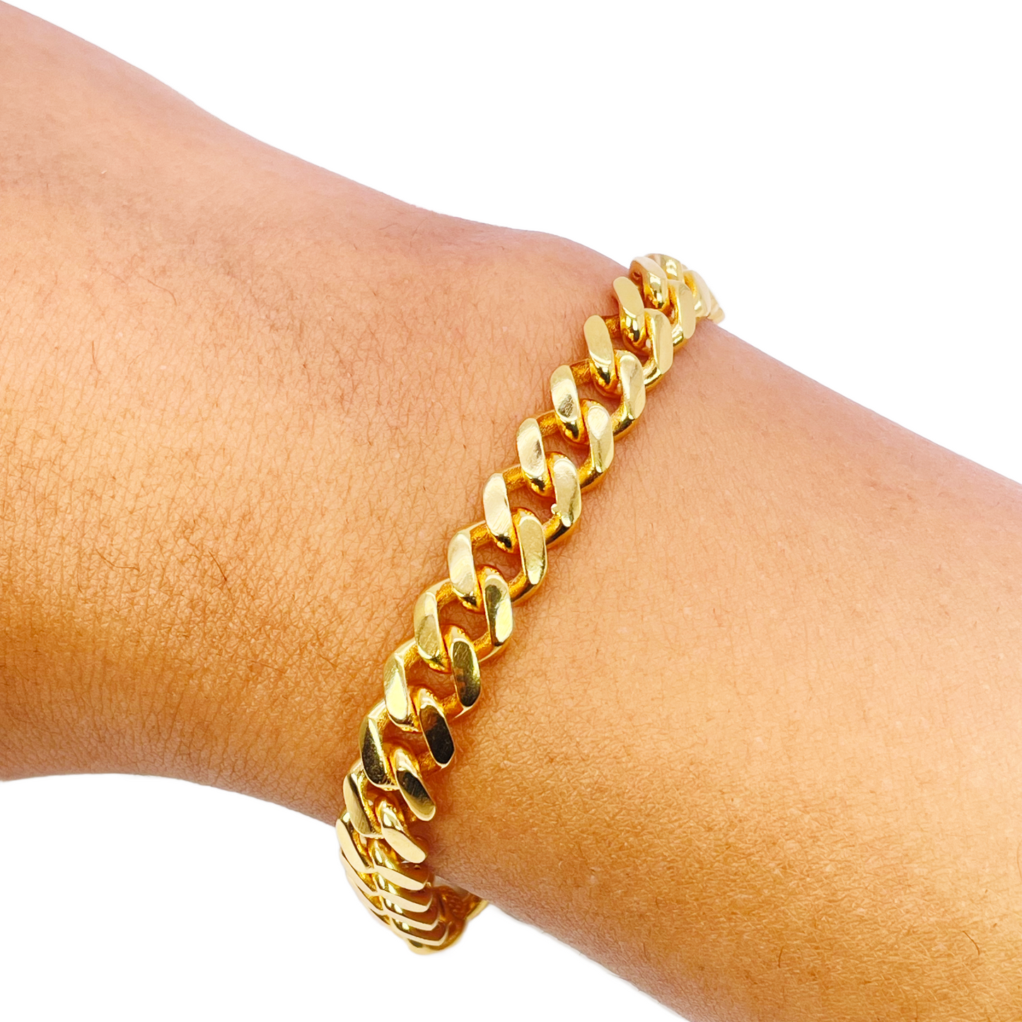 22ct Gold Cuban Bracelet Curb Link Lightweight 8 Inches 7.6mm Wide
