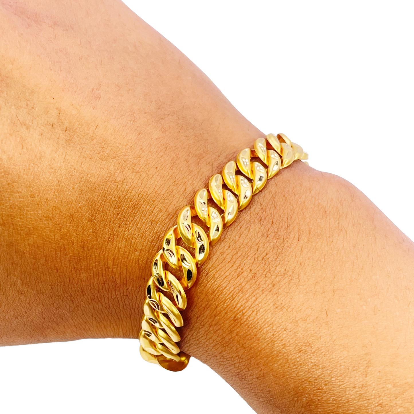22ct Gold Cuban Bracelet Curb Matt Diamond Cut Lightweight 8 Inches 10mm Wide