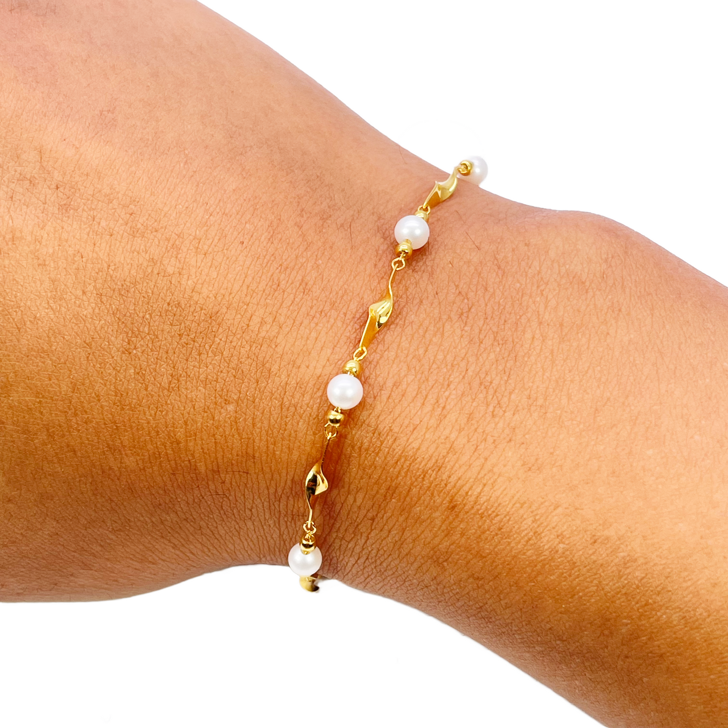 22ct Gold Pearl Bracelet Twisted Link Eight Freshwater Pearls 7 Inches