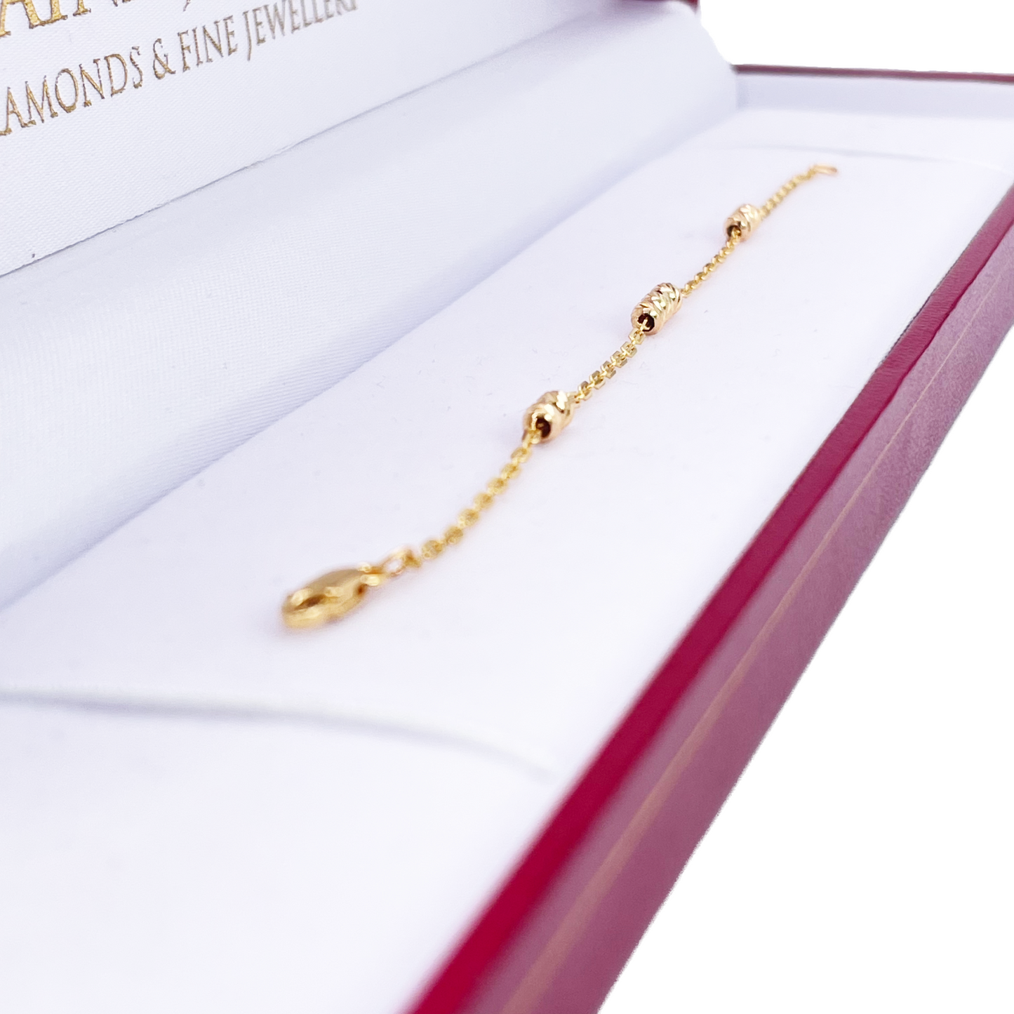 22ct Gold Baby Bracelet Seven Diamond Cut Beads & Cable link Chain 5 Inches