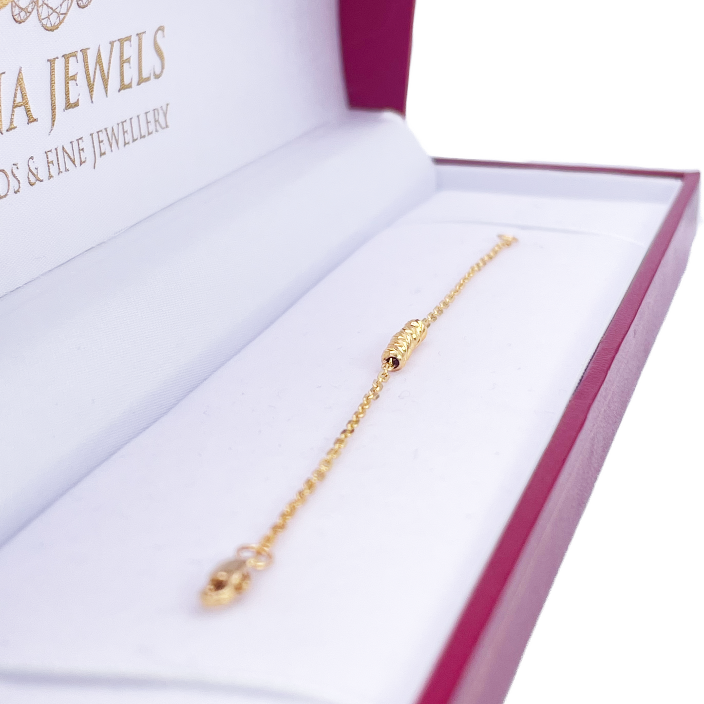 22ct Gold Baby Bracelet Five Diamond Cut Beads & Cable link Chain 5 Inches