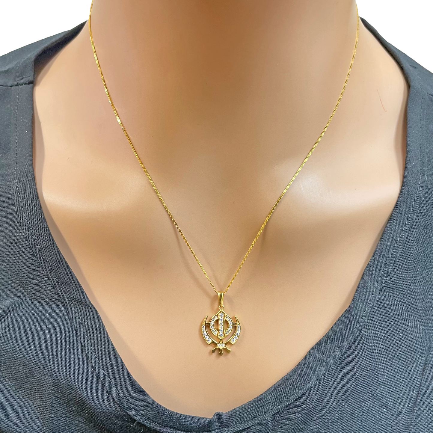 22ct Gold Khanda Pendant Cubic Zirconia High Polished (18.1 x 14.5mm)
