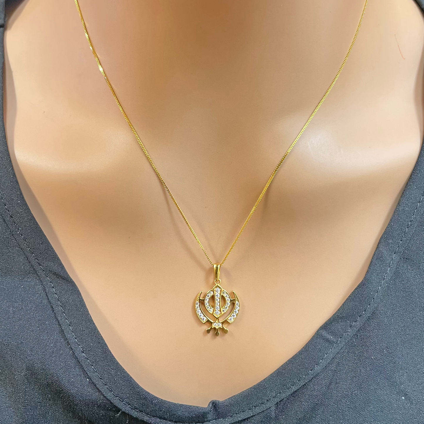 22ct Gold Khanda Pendant Cubic Zirconia High Polished (18.1 x 14.5mm)
