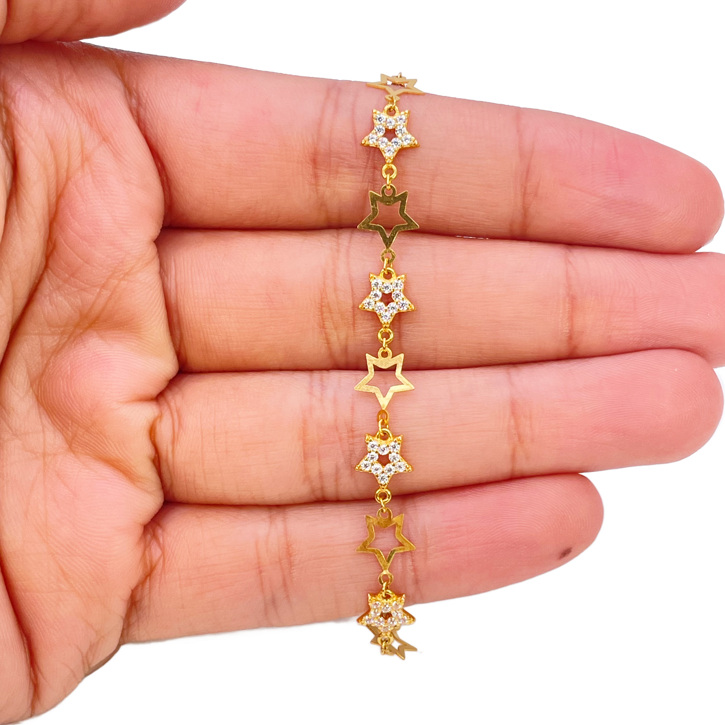 22ct Gold Cubic Zirconia Star Bracelet Lightweight High Polished 7 Inches
