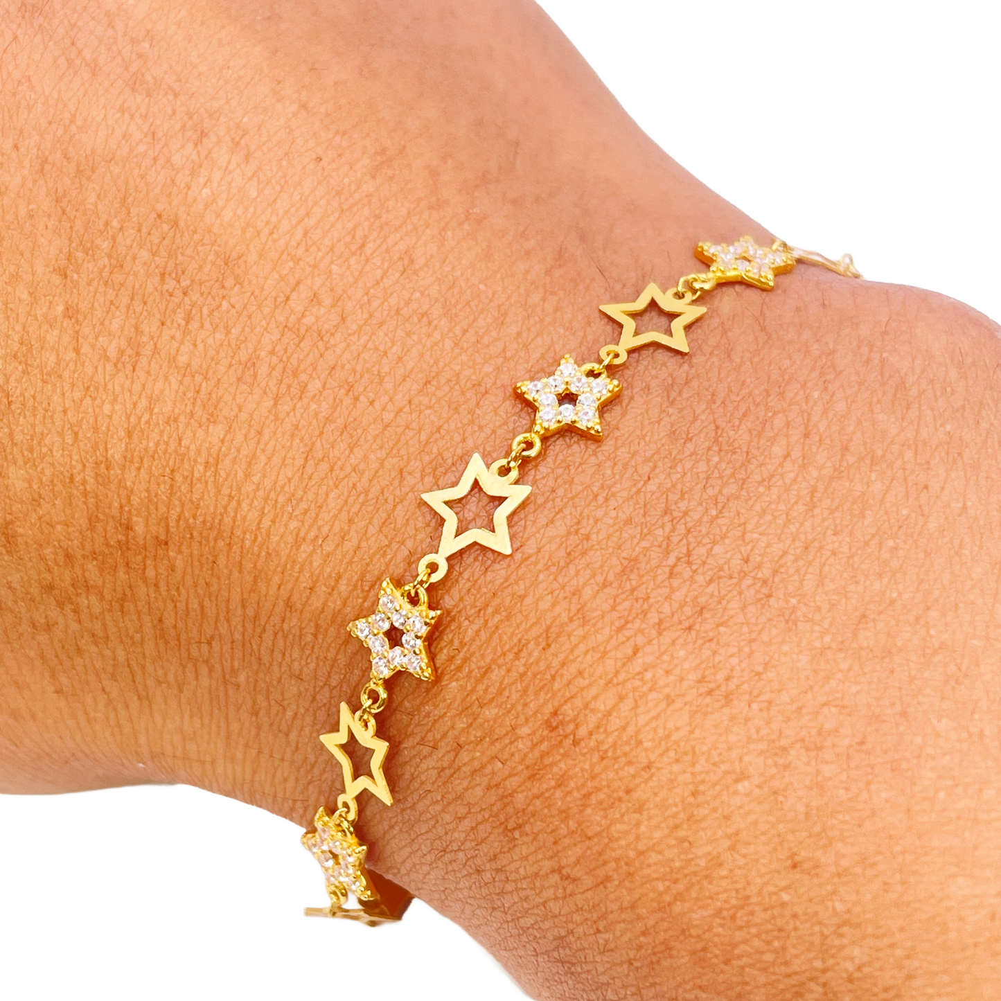22ct Gold Cubic Zirconia Star Bracelet Lightweight High Polished 7 Inches