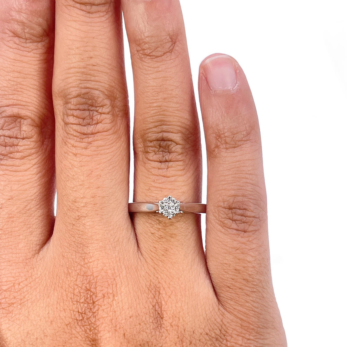 14ct White Gold Natural Diamond Cluster Ring Seven Stone Flower 0.10ct