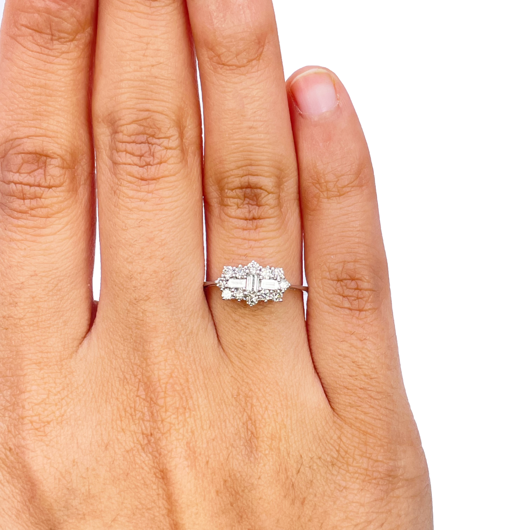18ct White Gold Natural Diamond Round & Baguette Cluster Ring 0.50ct GVS