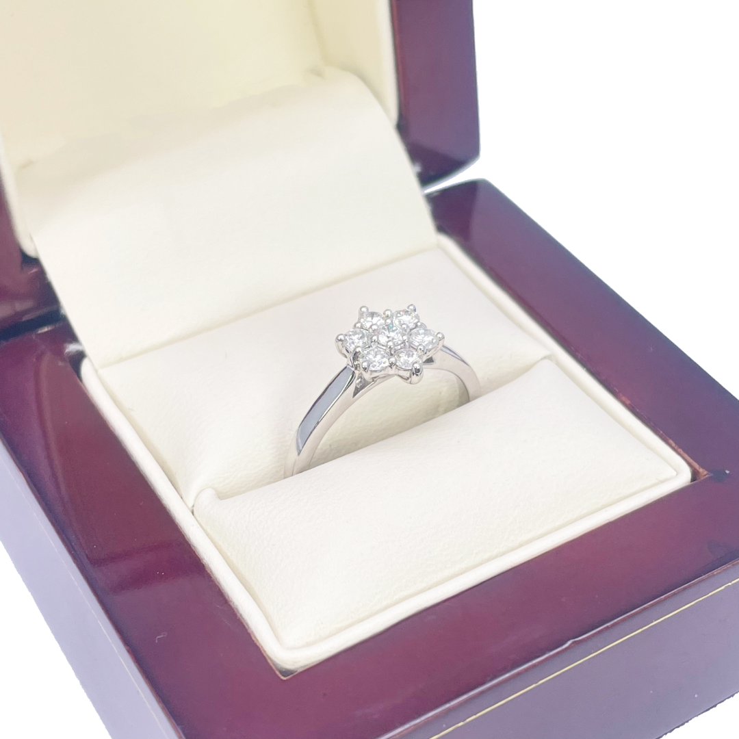 18ct White Gold Diamond Daisy Flower Cluster Ring 0.50ct