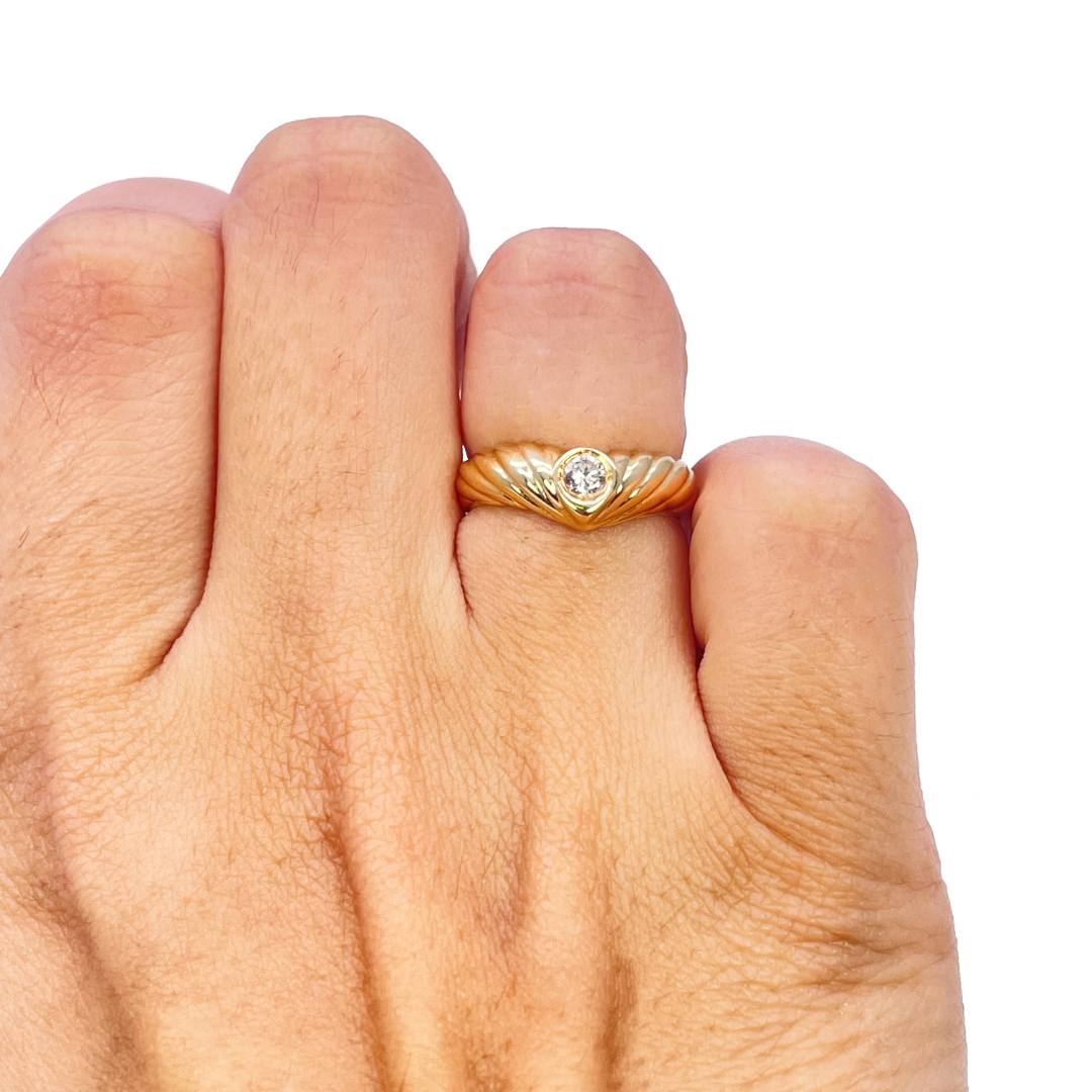 18ct Yellow Gold High Polished Solitaire Diamond Ring 0.10ct