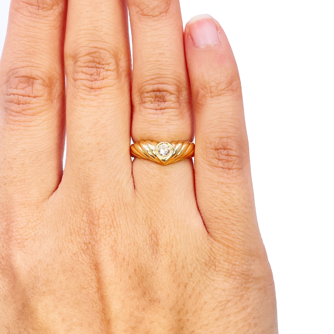 18ct Yellow Gold High Polished Solitaire Diamond Ring 0.10ct