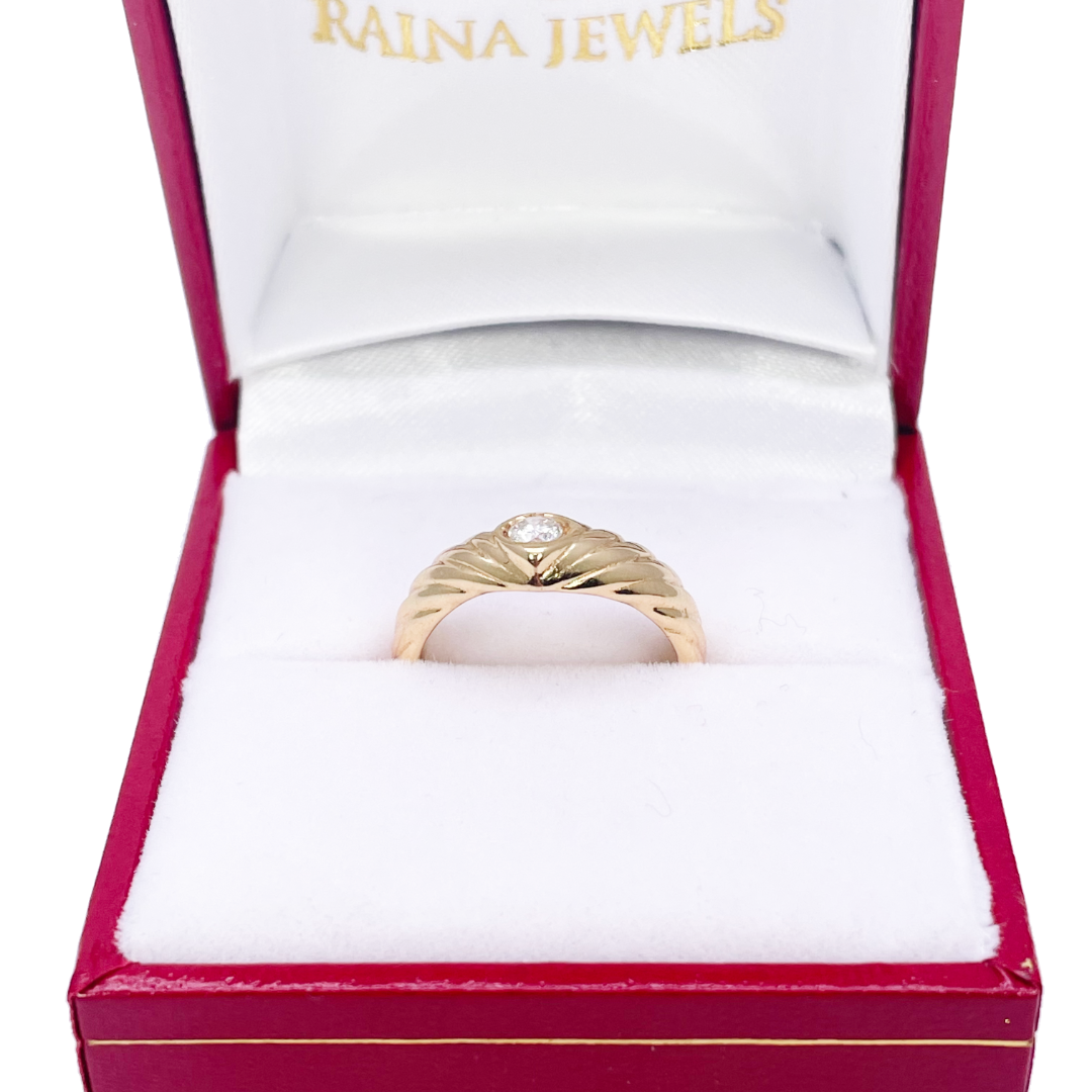 18ct Yellow Gold High Polished Solitaire Diamond Ring 0.10ct
