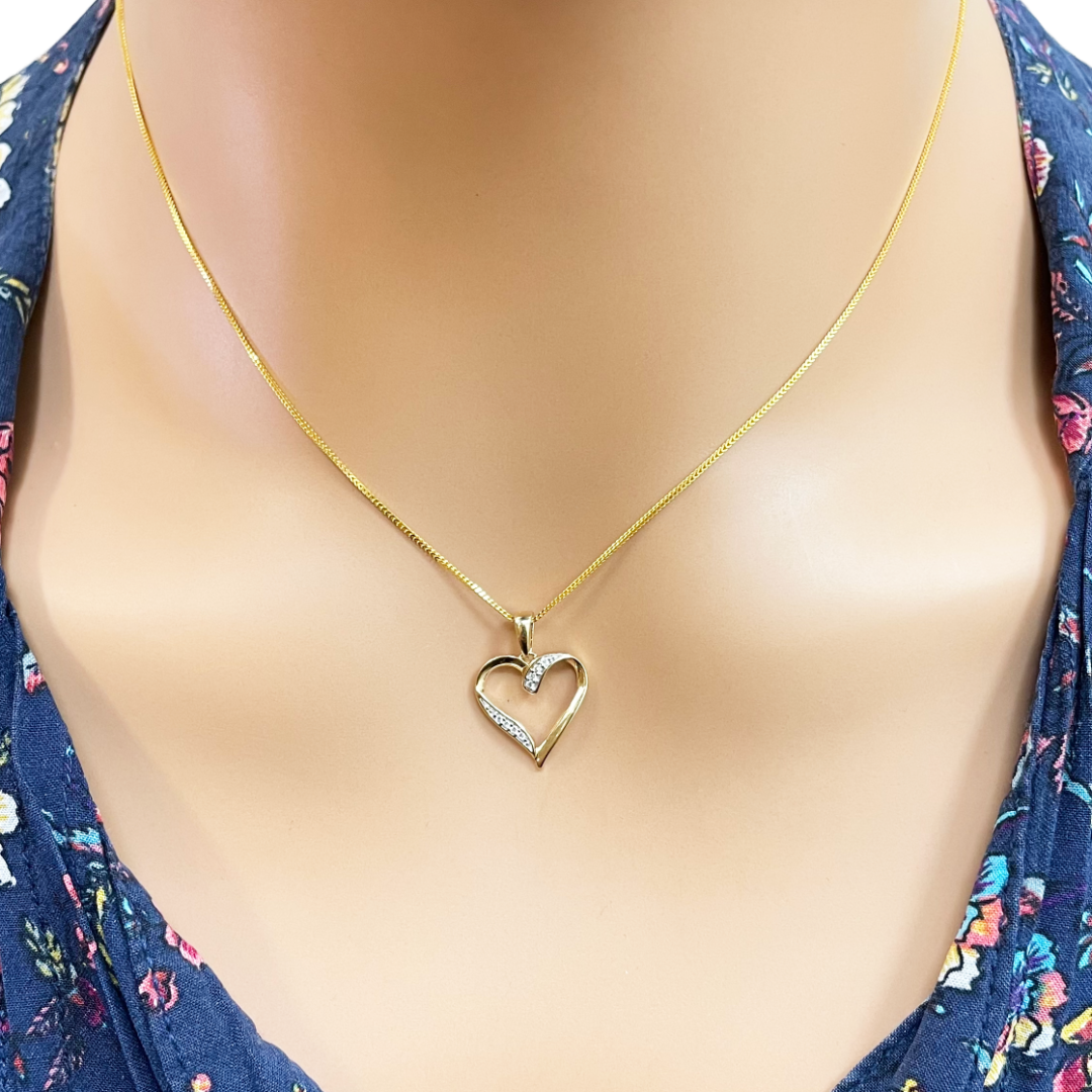 14ct Yellow Gold Diamond Open Heart Pendant 0.03ct & 16 inch Chain Necklace