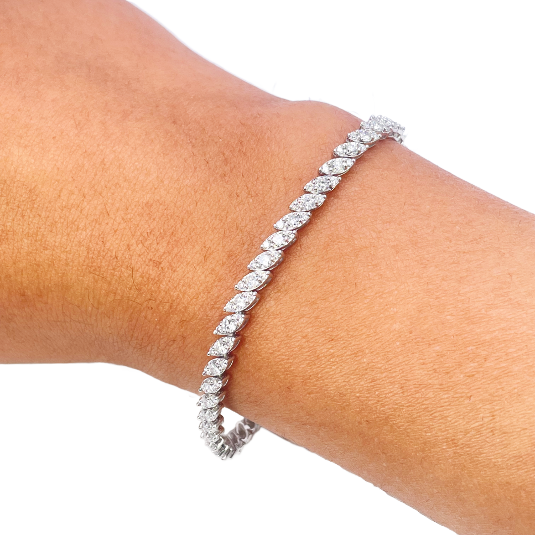 18ct White Gold & Natural Diamond Leaf Marquise Style Tennis Bracelet 3.21ct