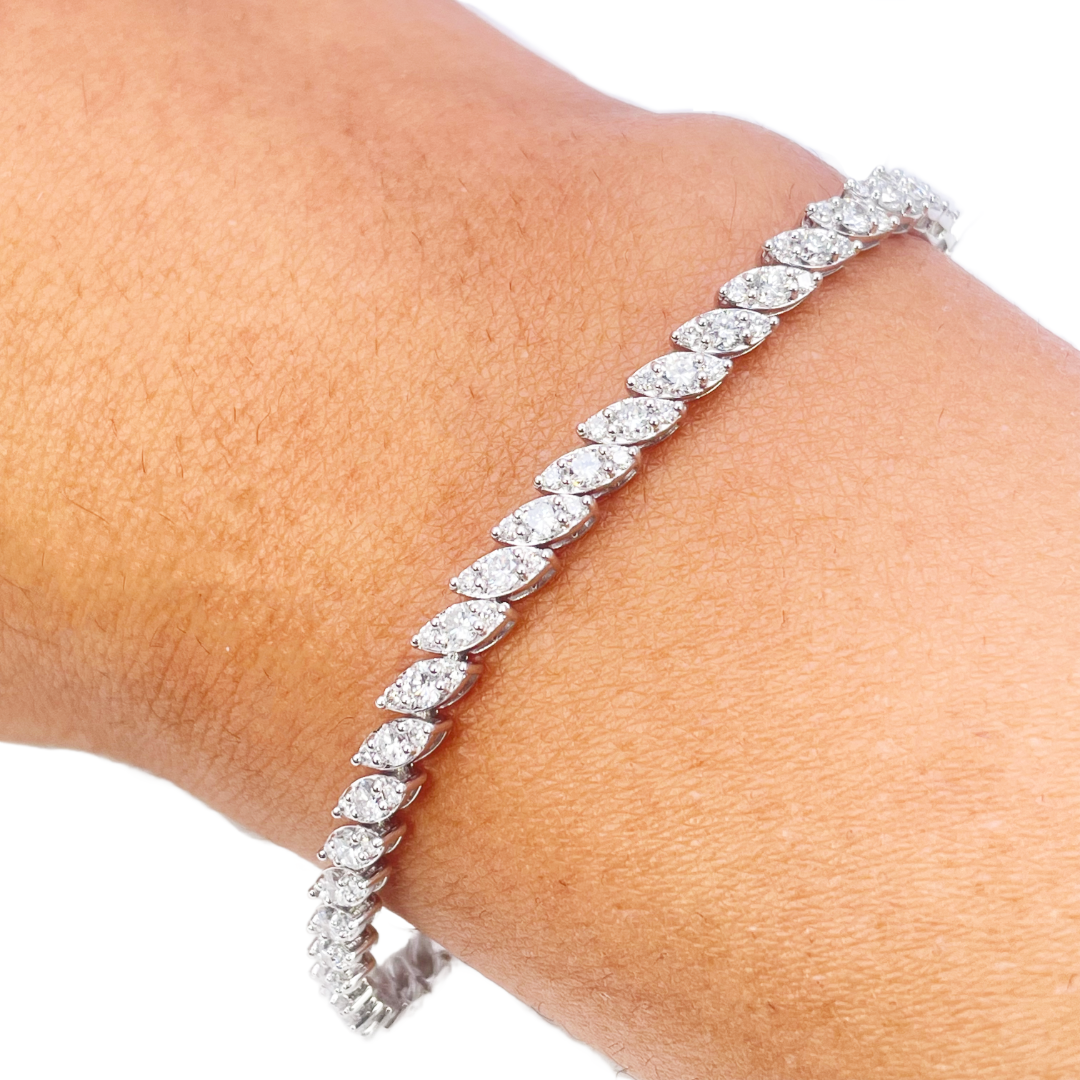 18ct White Gold & Natural Diamond Leaf Marquise Style Tennis Bracelet 3.21ct