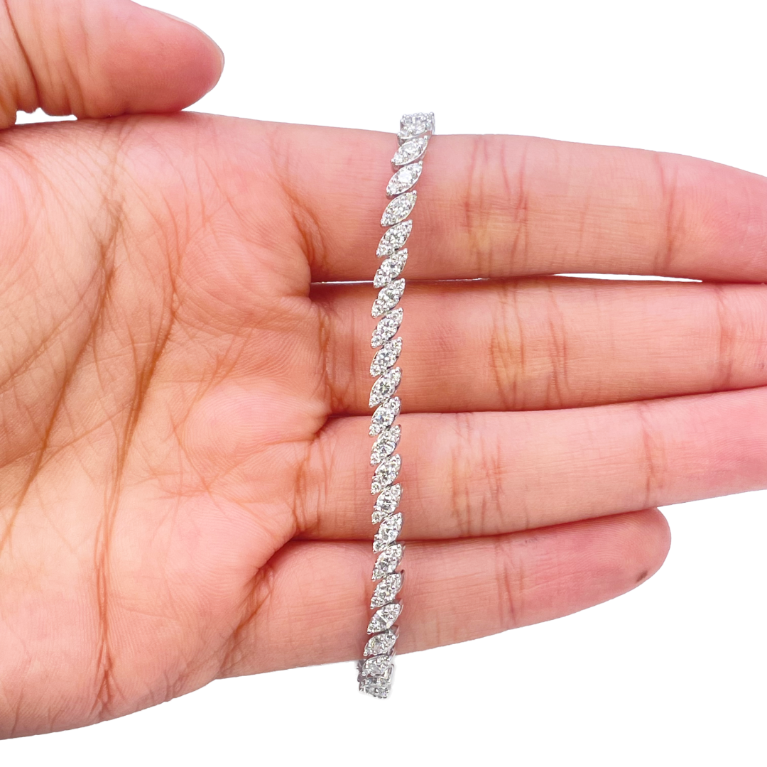 18ct White Gold & Natural Diamond Leaf Marquise Style Tennis Bracelet 3.21ct