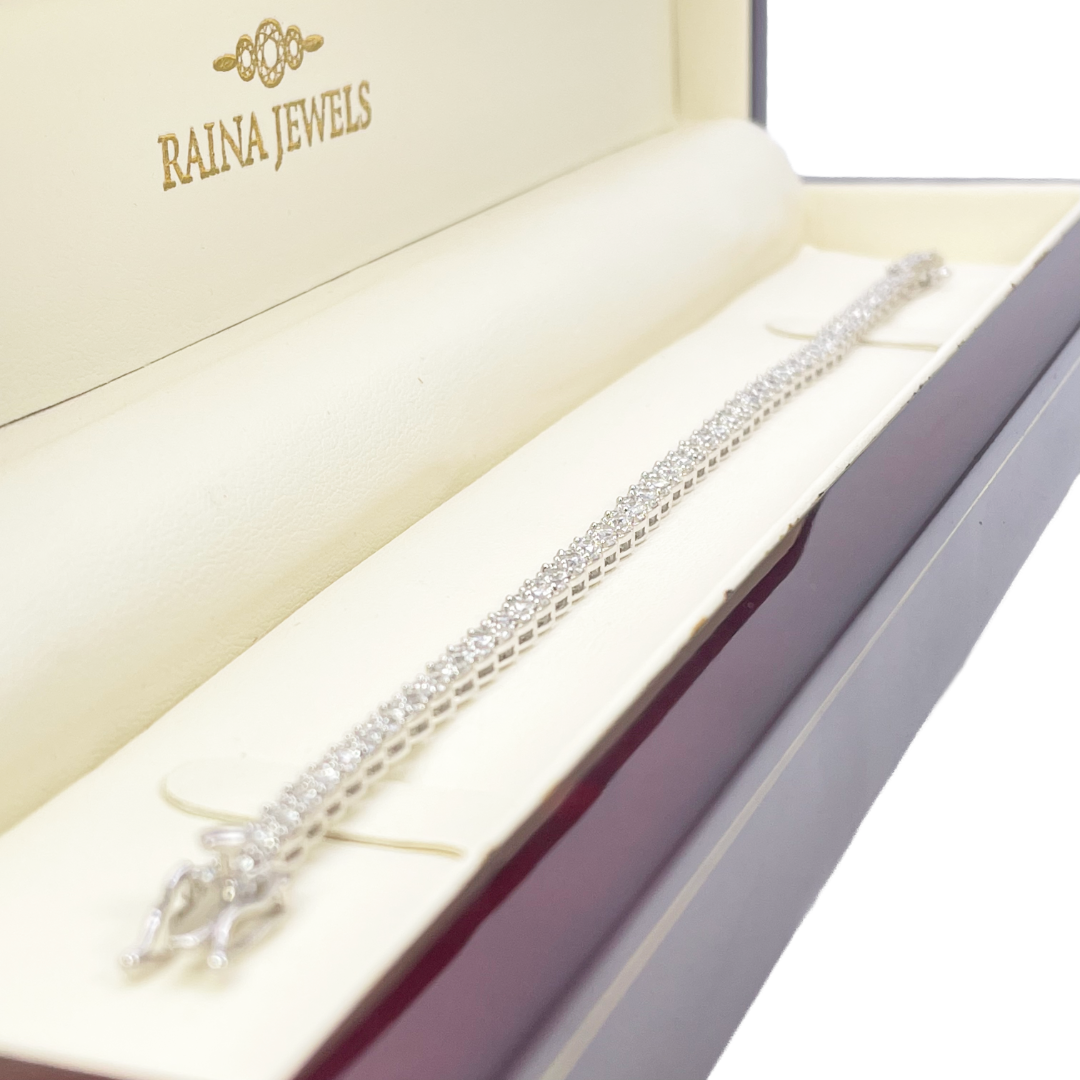 18ct White Gold & Natural Diamond Leaf Marquise Style Tennis Bracelet 3.21ct