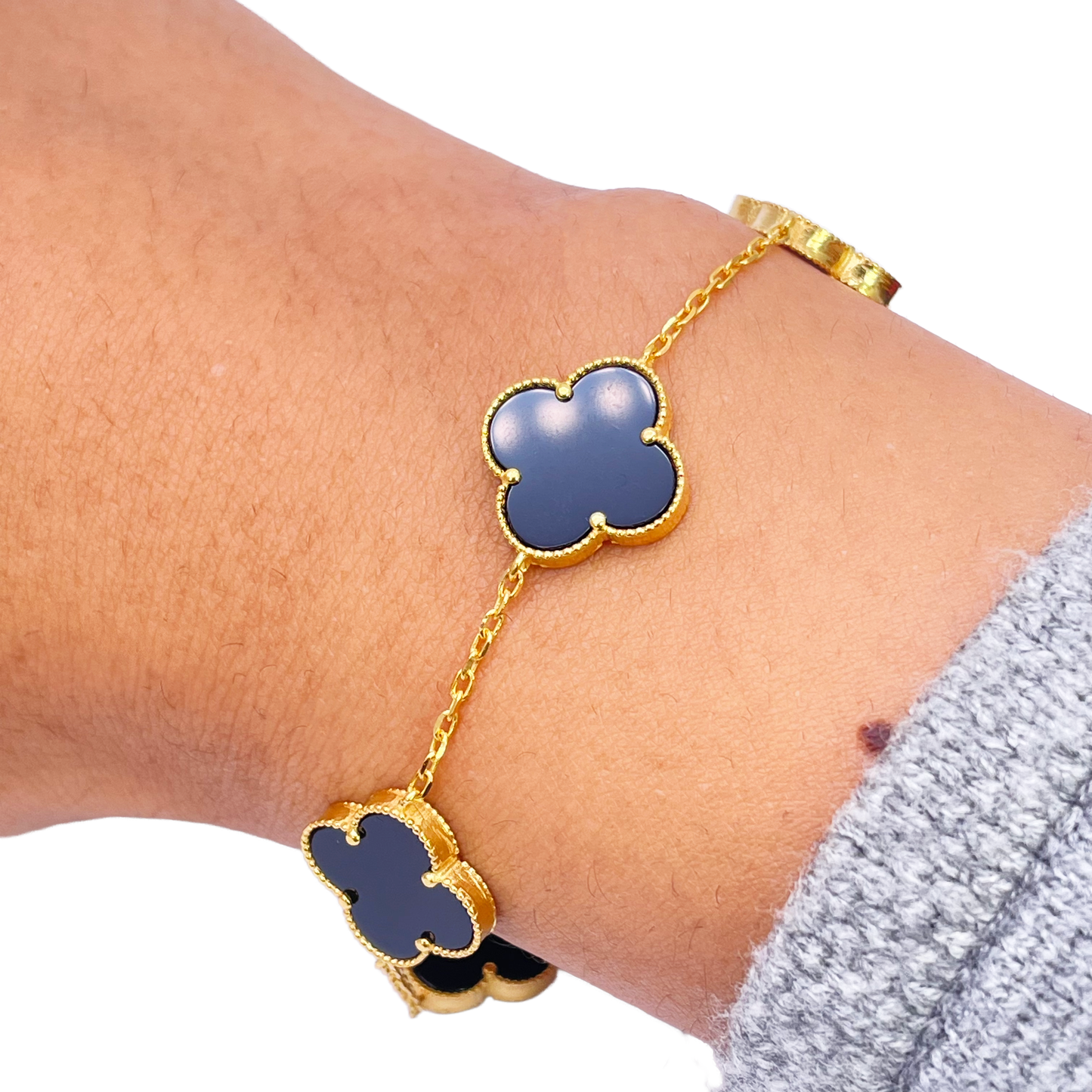 22ct Yellow Gold 5 Floral Clover Black Onyx Bracelet 7 inches