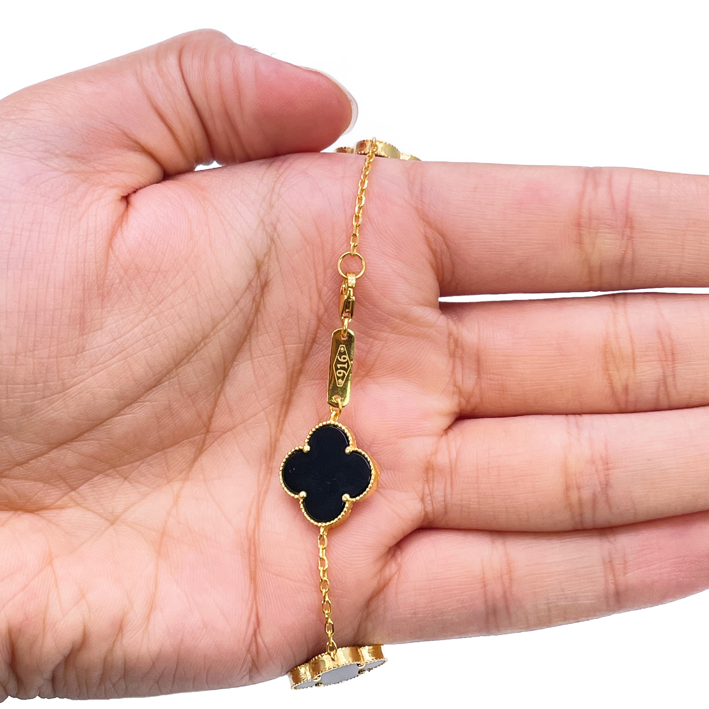 22ct Yellow Gold 5 Floral Clover Black Onyx Bracelet 7 inches