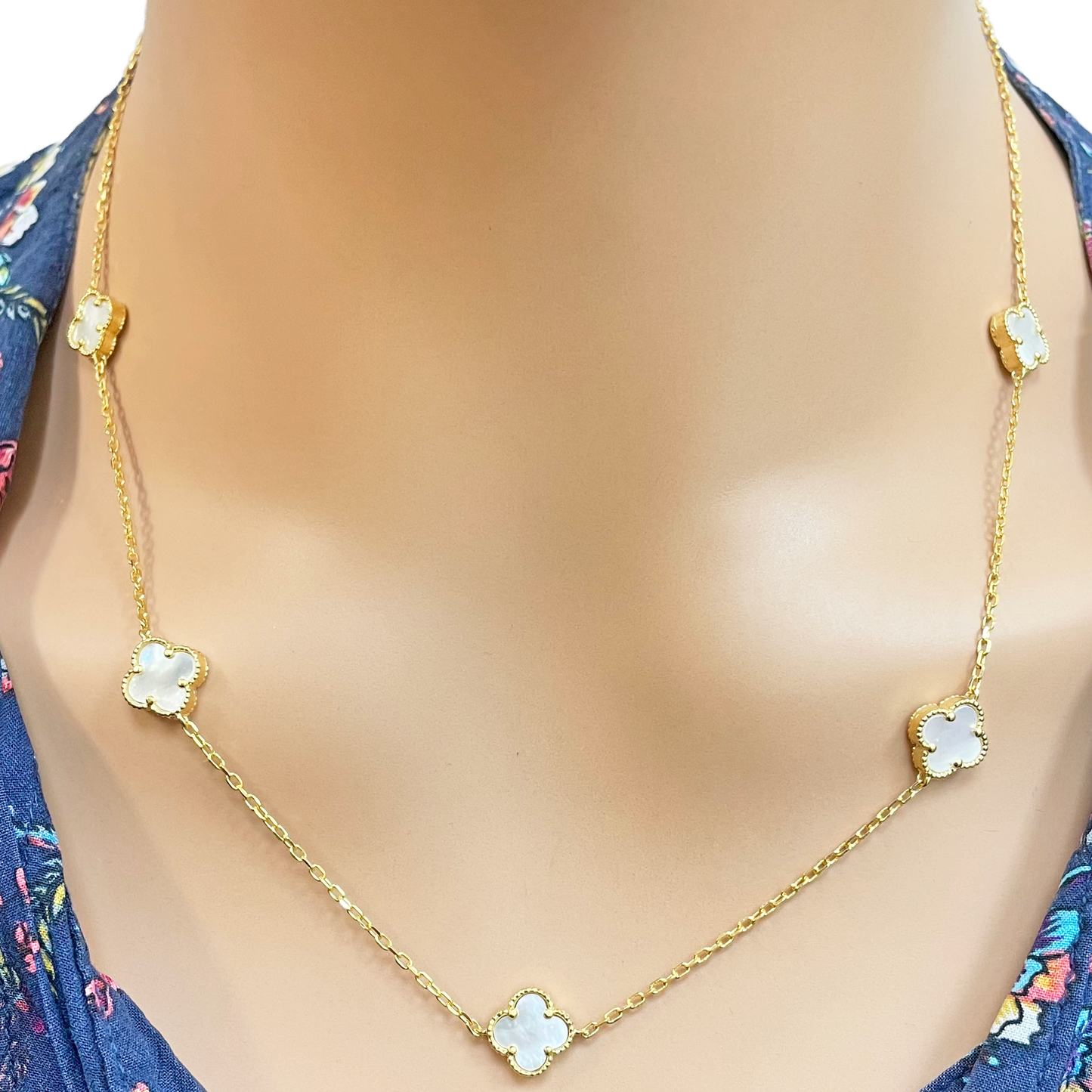 22ct Yellow Gold Mother Of Pearl Clover Necklace 19.5"inches Width 9.4mm  Diamond Bracelets