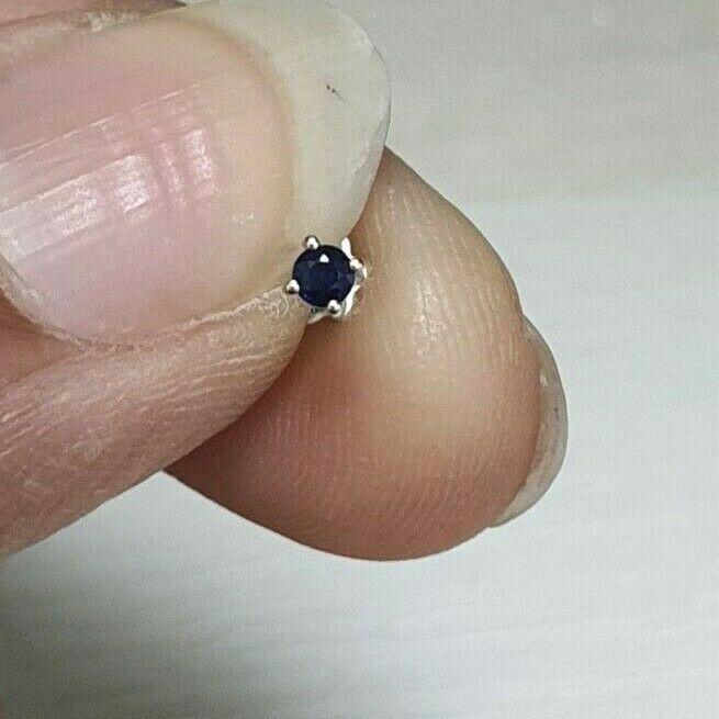18ct White Gold & Blue Sapphire Nose Stud / Nose Pin 0.05 Carats 4-Claw 2.0 mm