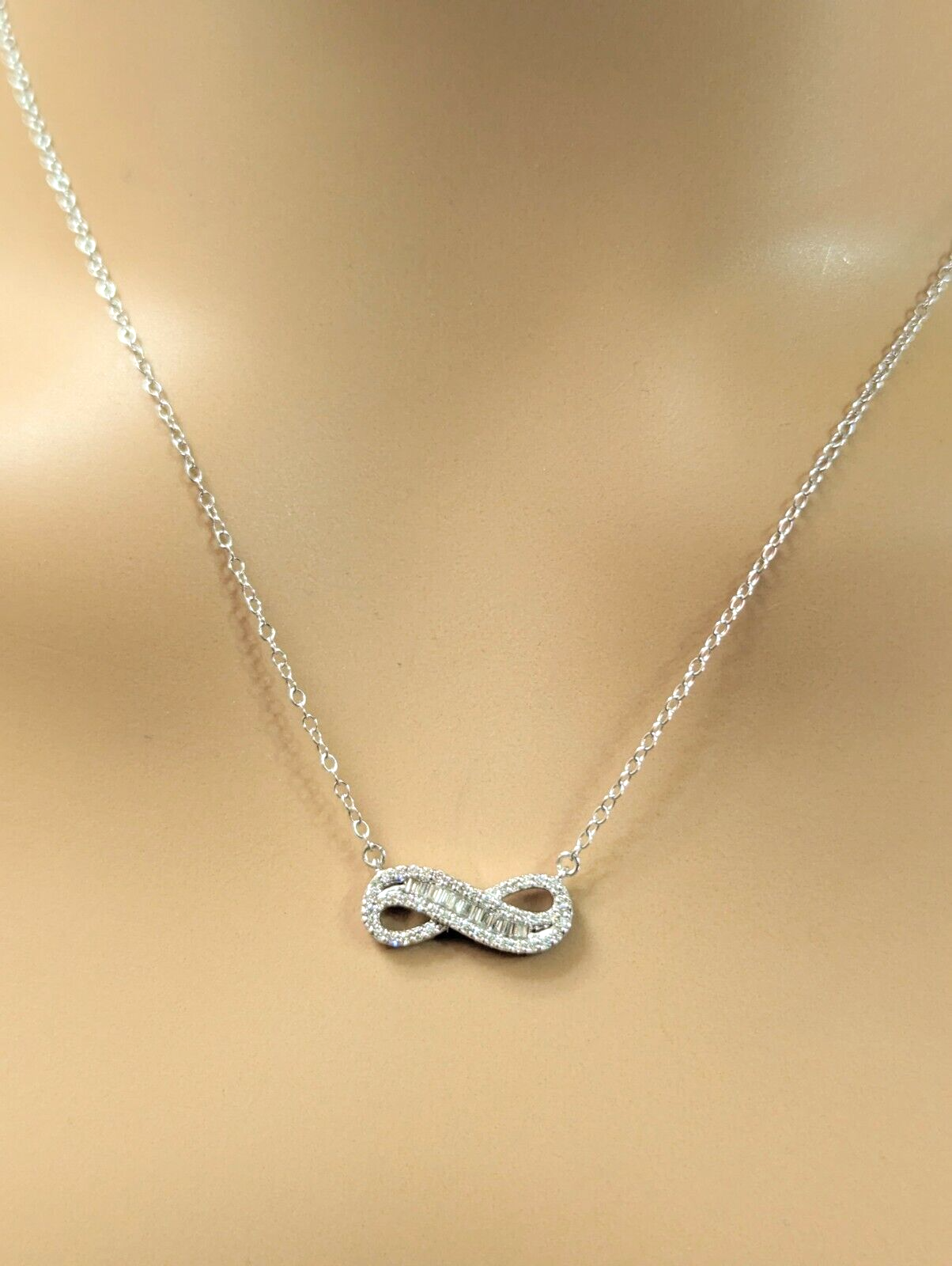 9ct White Gold & Natural Diamonds & Baguette Infinity Pendant Necklace 0.20cts