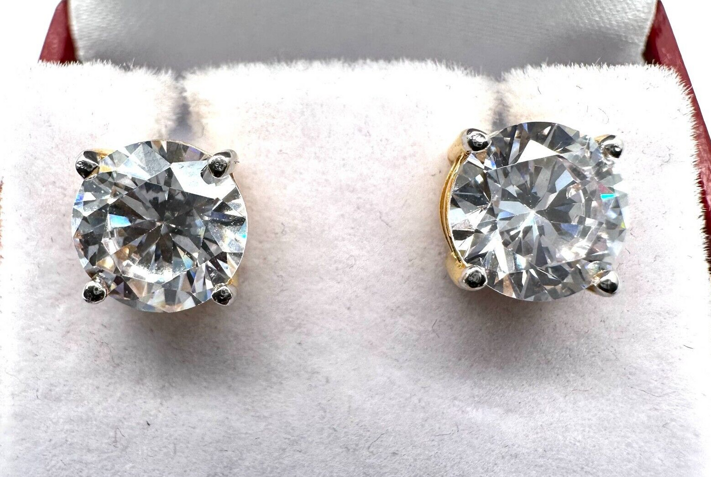 22ct Yellow Gold Round Style Cubic Zirconia Men's Stud Earrings, 3.81gm