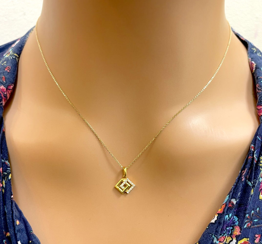 22ct Yellow Gold Cubic Zirconia Entwined Kite Shaped Pendant and Earrings Set