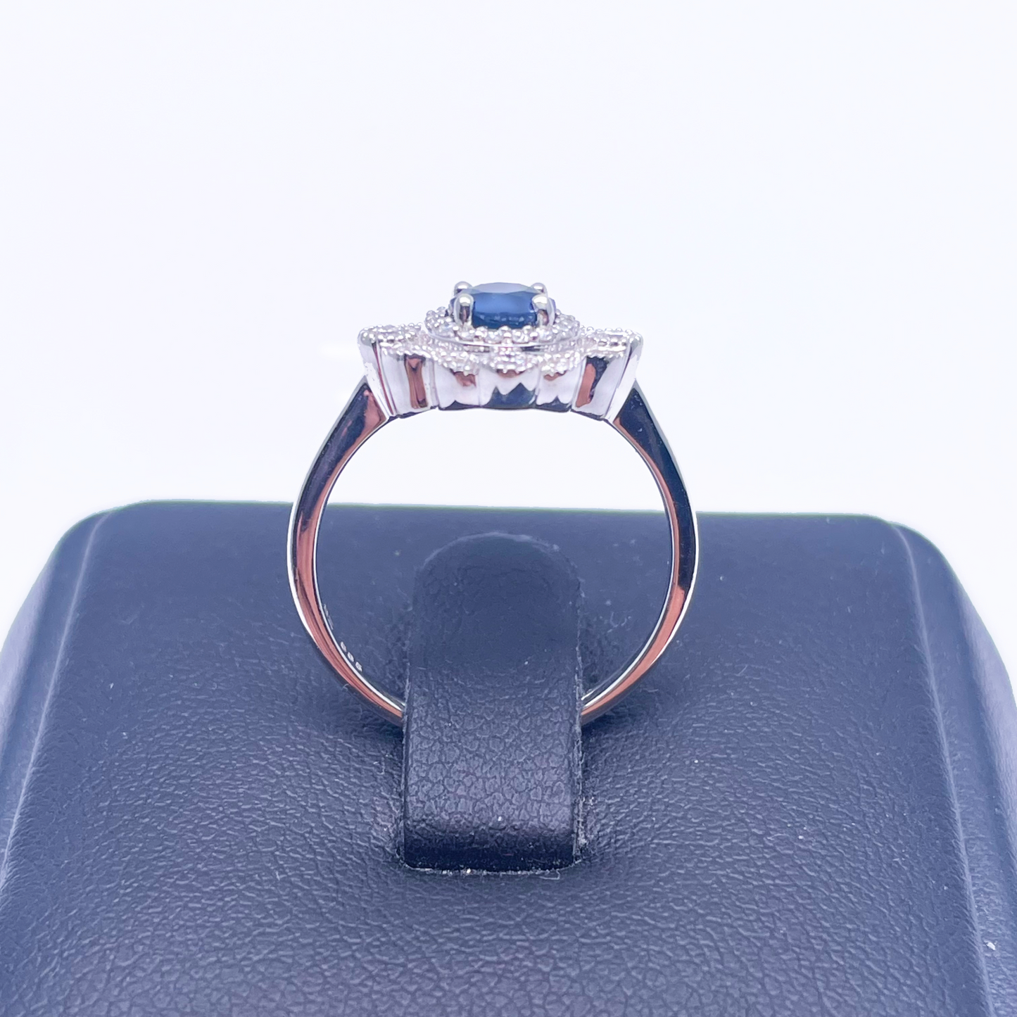 14ct White Gold Round Blue Sapphire & Diamond Cluster Milgrain Ring 0.82ct