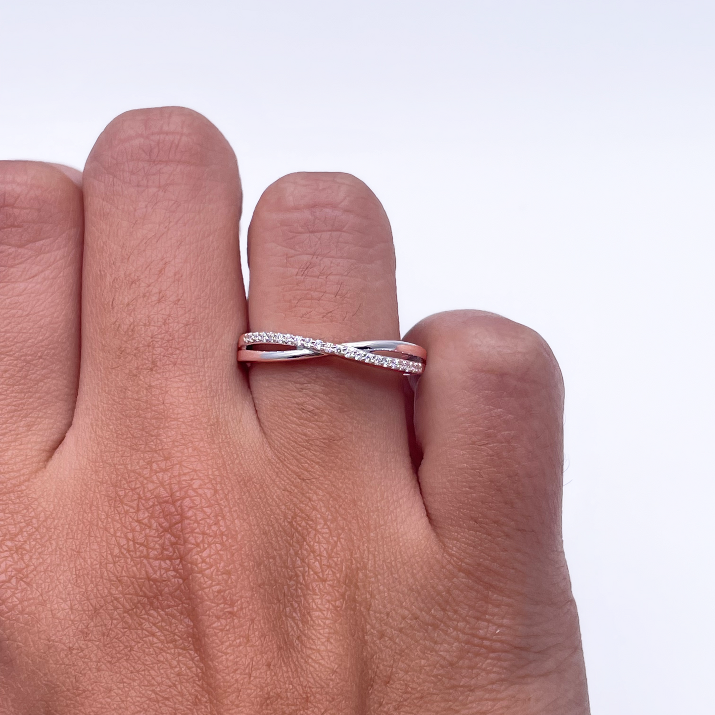 18ct White Gold Diamond Polished Double Crossover Half Eternity Ring 0.09ct