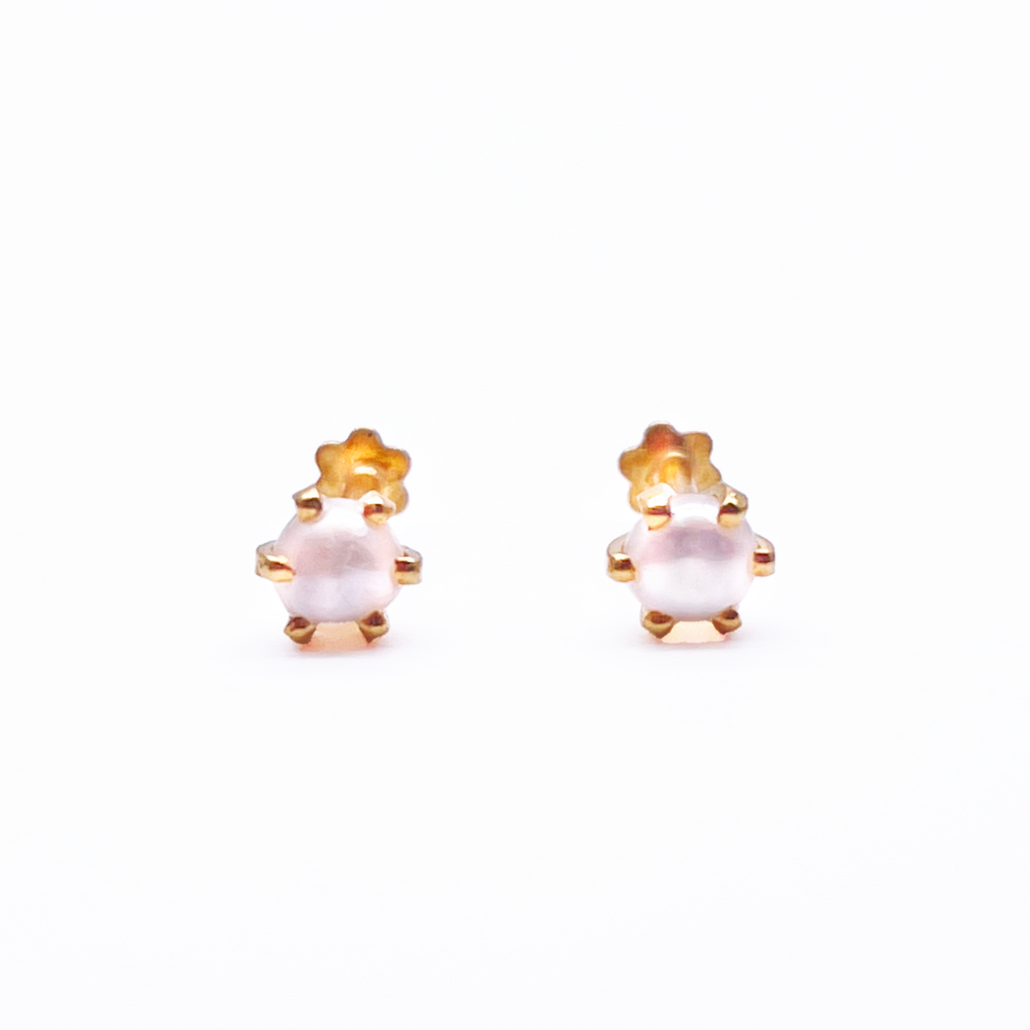 22ct Yellow Gold Children's Freshwater Pearl Claw Stud Earrings 4.1mm