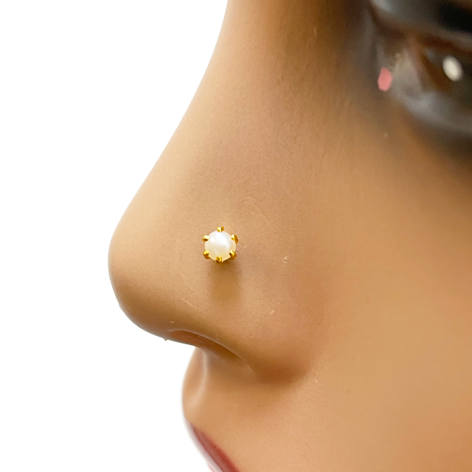 22ct Yellow Gold Freshwater Pearl Claw Single Nose Stud 3.9mm