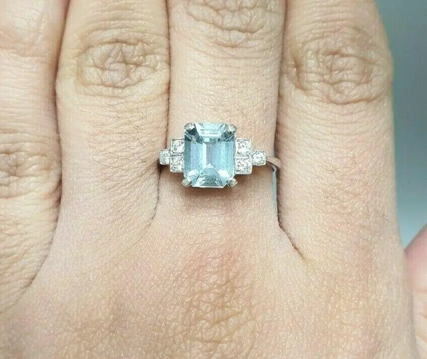 Vintage Design Aquamarine & Diamond Ring 0.35cts Pre-Owned Excellent Condition Diamond Ring