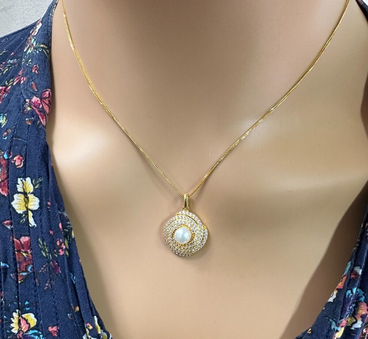 22ct Yellow Gold Cubic Zirconia Pearl Earrings & Pendant on 18K Chain Necklace
