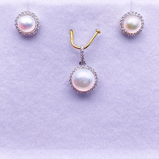 14ct White Gold Diamond Halo Pearl Stud Earrings & Pendant 2.04cts 