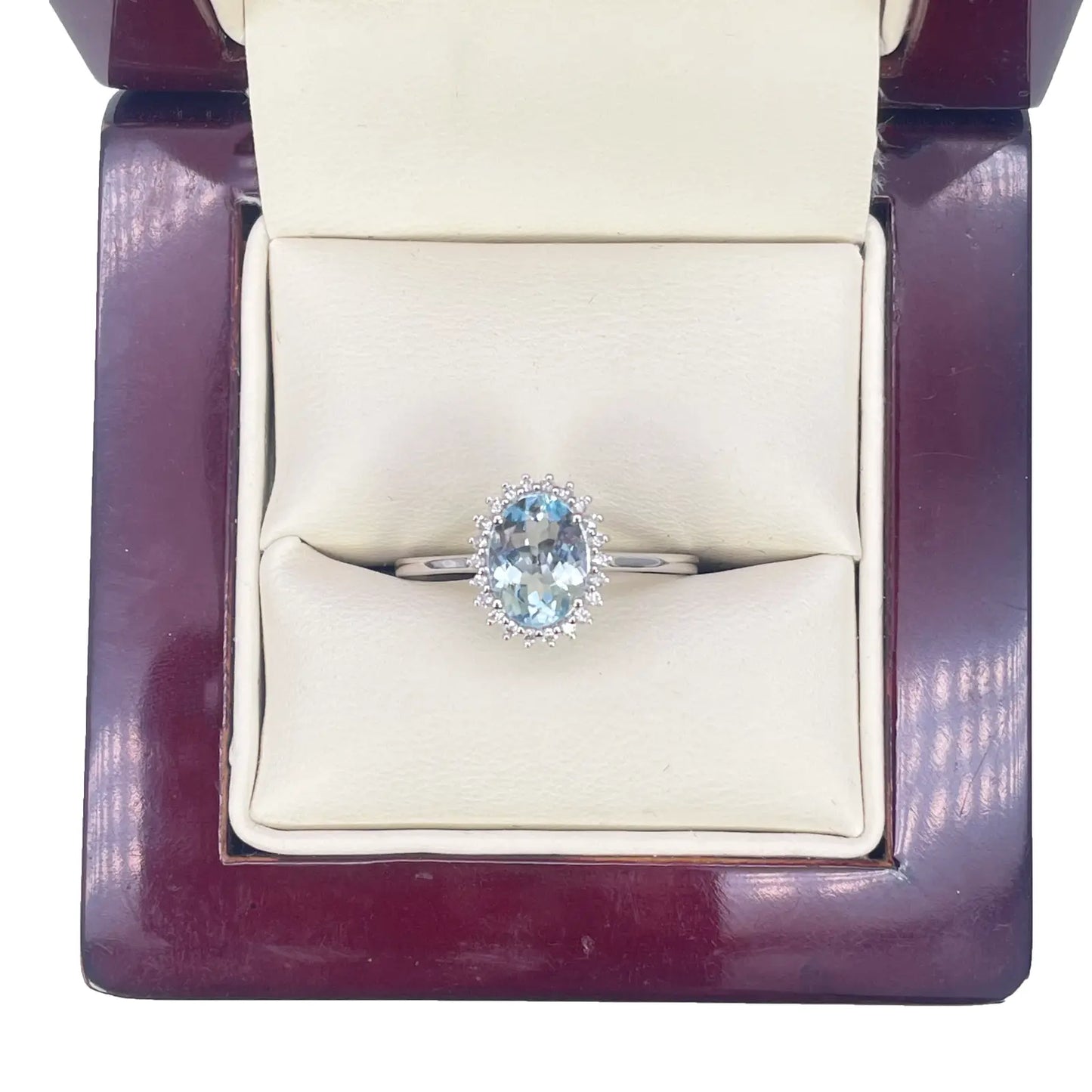 14ct White Gold  Natural Oval-Cut Aquamarine & Round Diamond Ring 0.94ct  Diamond Ring
