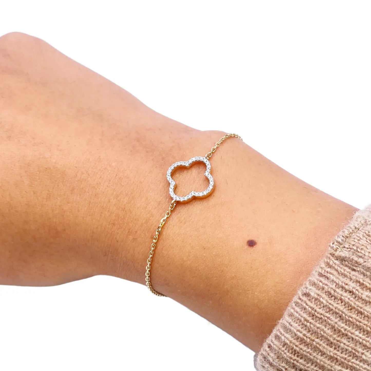 14ct Yellow Gold Elegant Open Flower Diamond Bracelet 0.15ct 7''inches  Diamond Bracelets