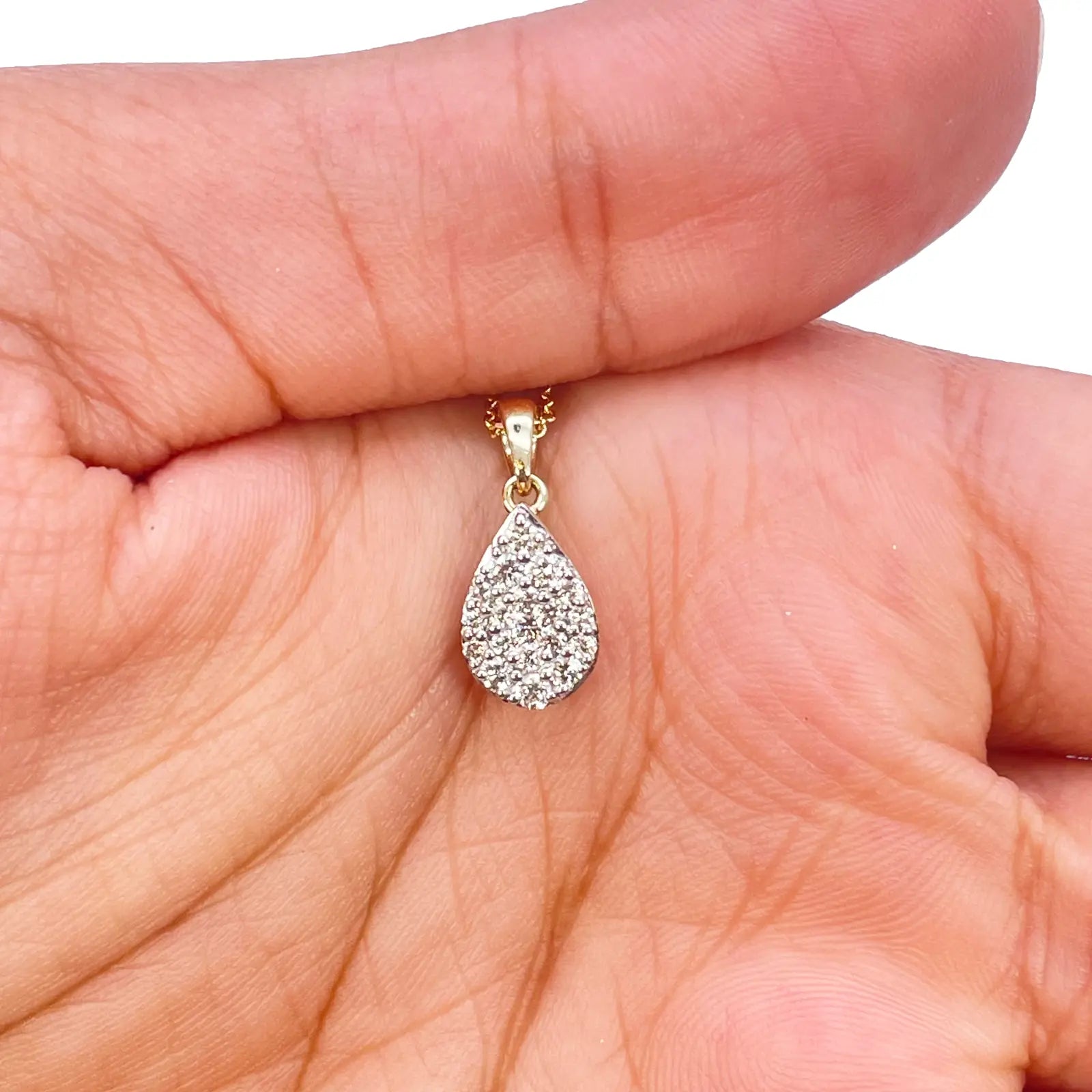 14ct Yellow Gold Round Diamond Pear Cluster Pendant 0.24ct 